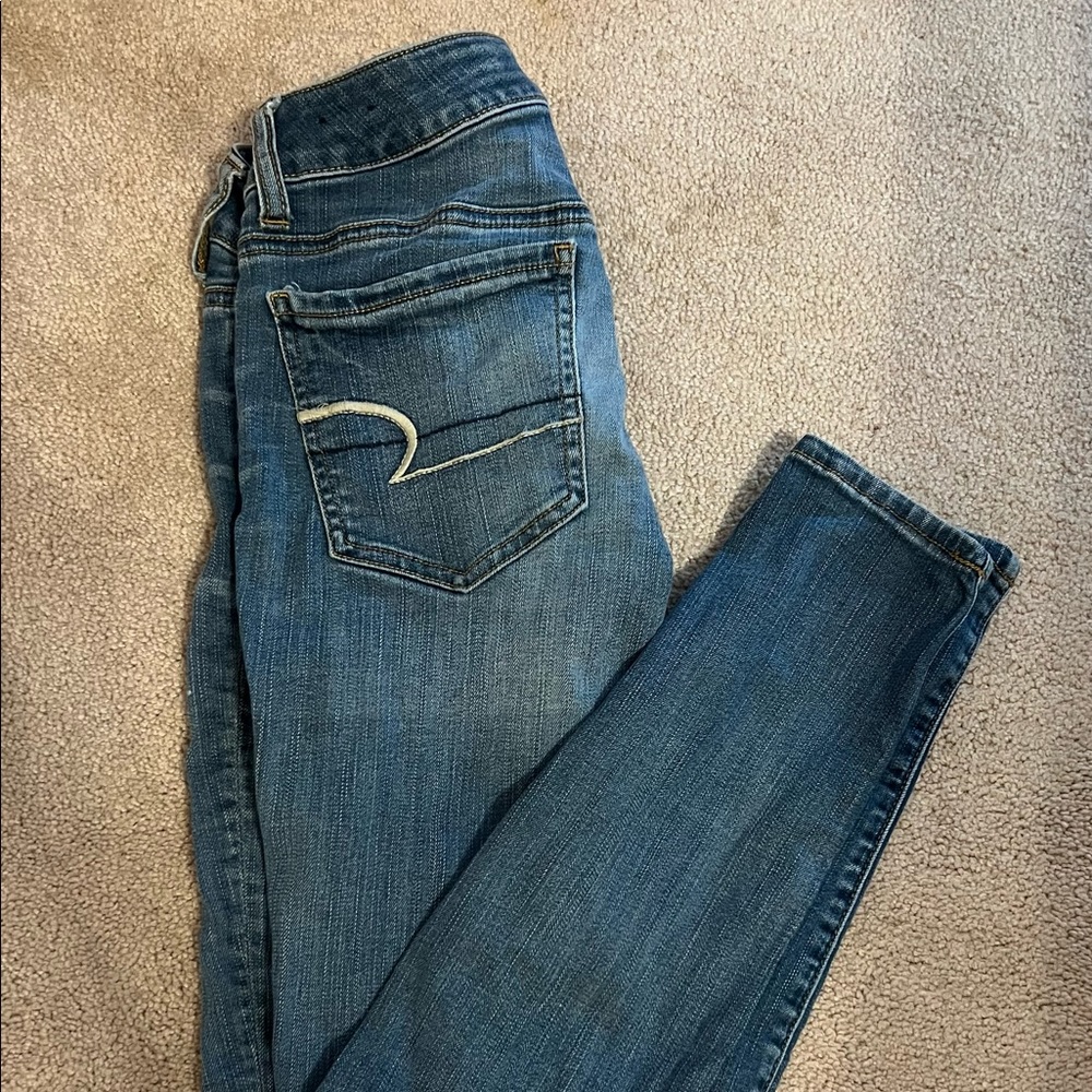 Light wash American Eagle Jeans